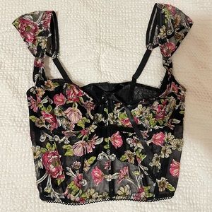 Victoria secret corset top in size 34C NEVER worn